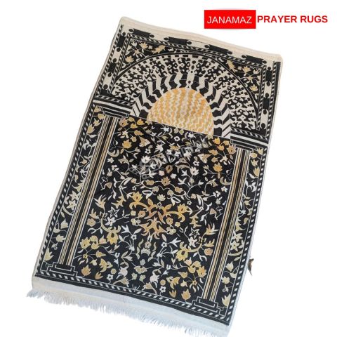 Beautiful Red Janamaz/Prayer Rug
